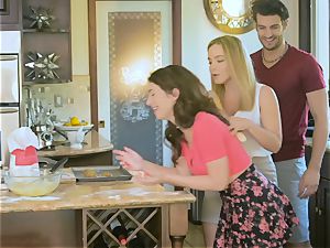 Upside down labia plowing Natasha adorable and Joseline Kelly in the kitchen